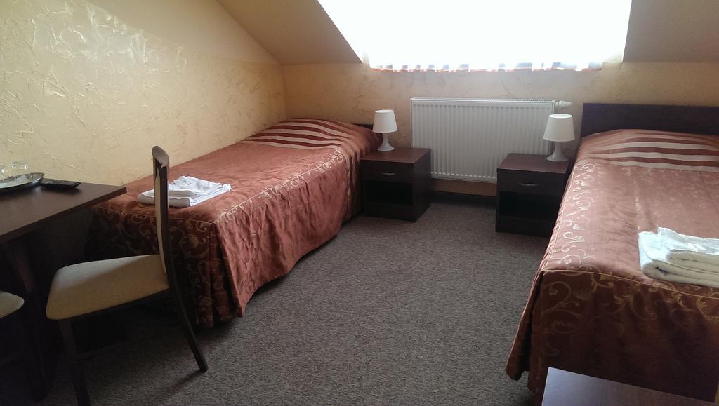 Hotel & Restauracja Okraglak Chęciny Zimmer foto
